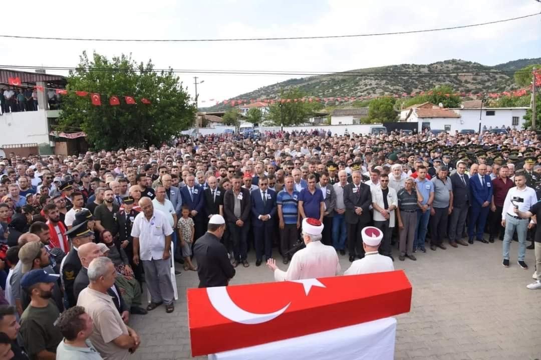 Aziz Şehidimizin Kabri Nur, Asil Milletimizin Başı Sağ Olsun